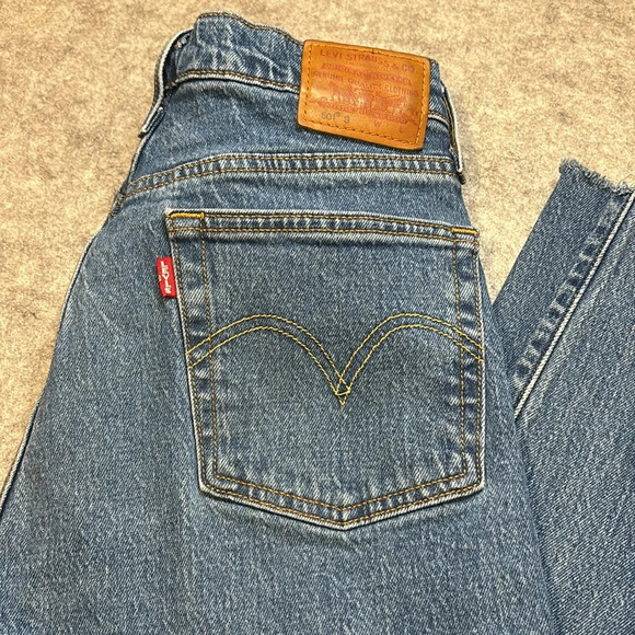 Levi's 501, Size 26. Indigo Blue an Button Fly! - Picture 4 of 11
